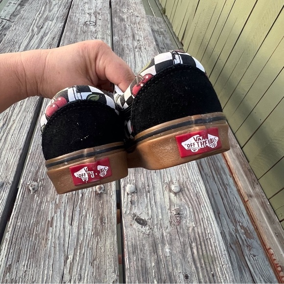 Women’s cherry Old Skool Vans - Picture 3 of 8